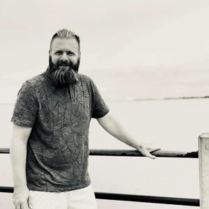 Meet your Posher, Scott-edwin